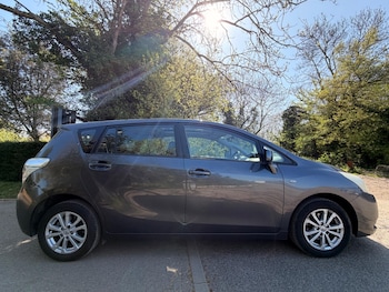 Used Toyota Verso 2011 for sale - 78347891: Photo