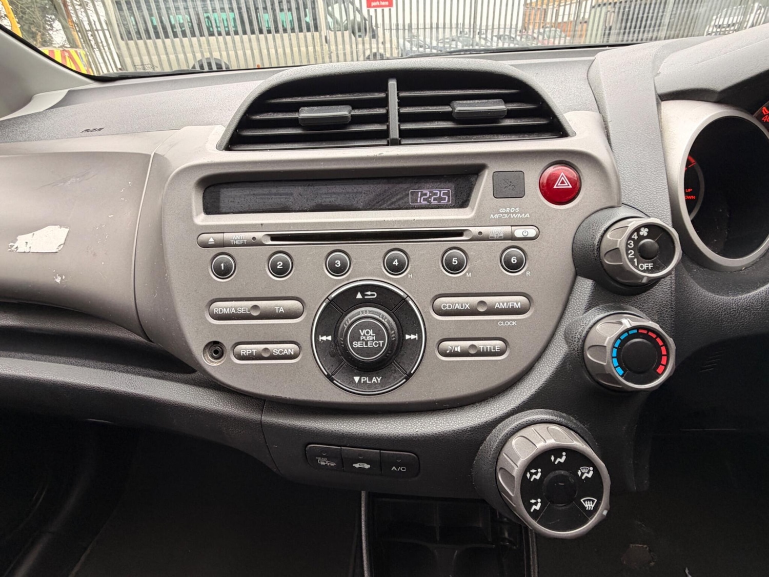Used Honda Jazz 2009 for sale - 77793856: Photo 32