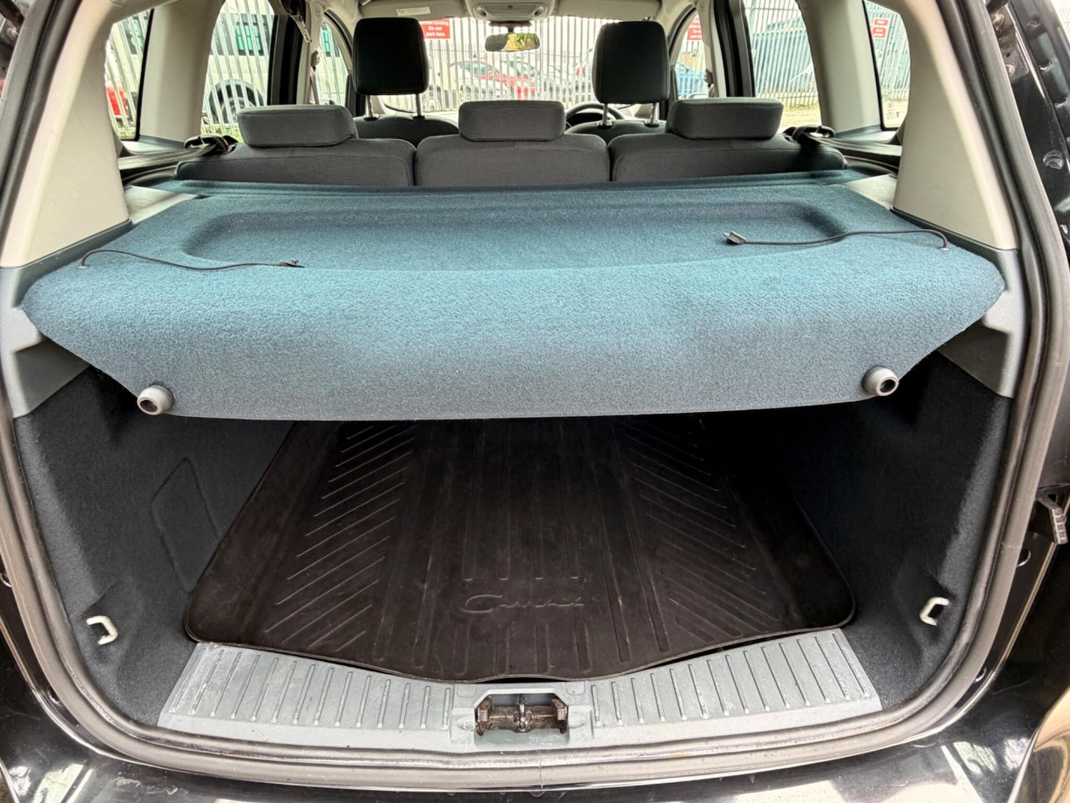 Used Ford C-Max 2011 for sale - 78006519: Photo 24