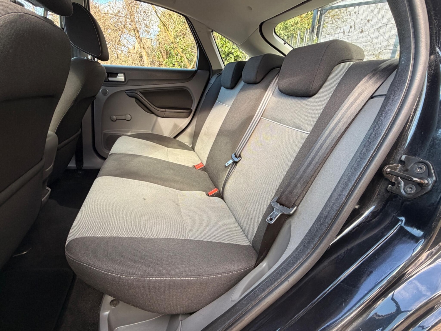 Used Ford Focus 2010 for sale - 77808915: Photo 14