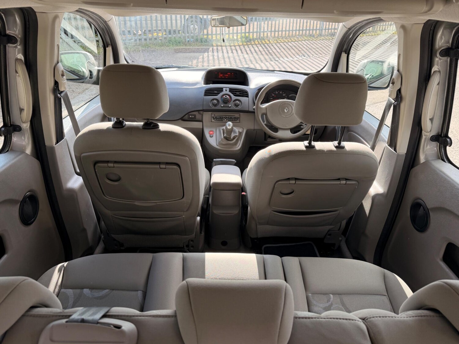 Used Renault Kangoo 2010 for sale - 77744397: Photo 15