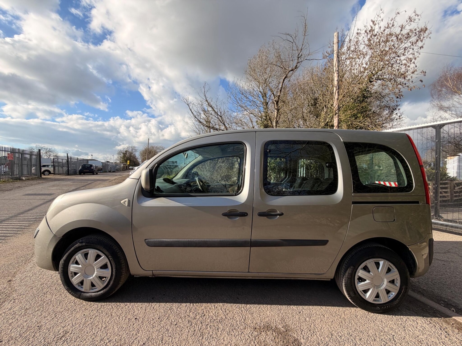 Used Renault Kangoo 2010 for sale - 77744397: Photo 5