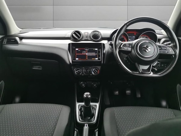 Used Suzuki Swift 2021 for sale - 76231510: Photo 11