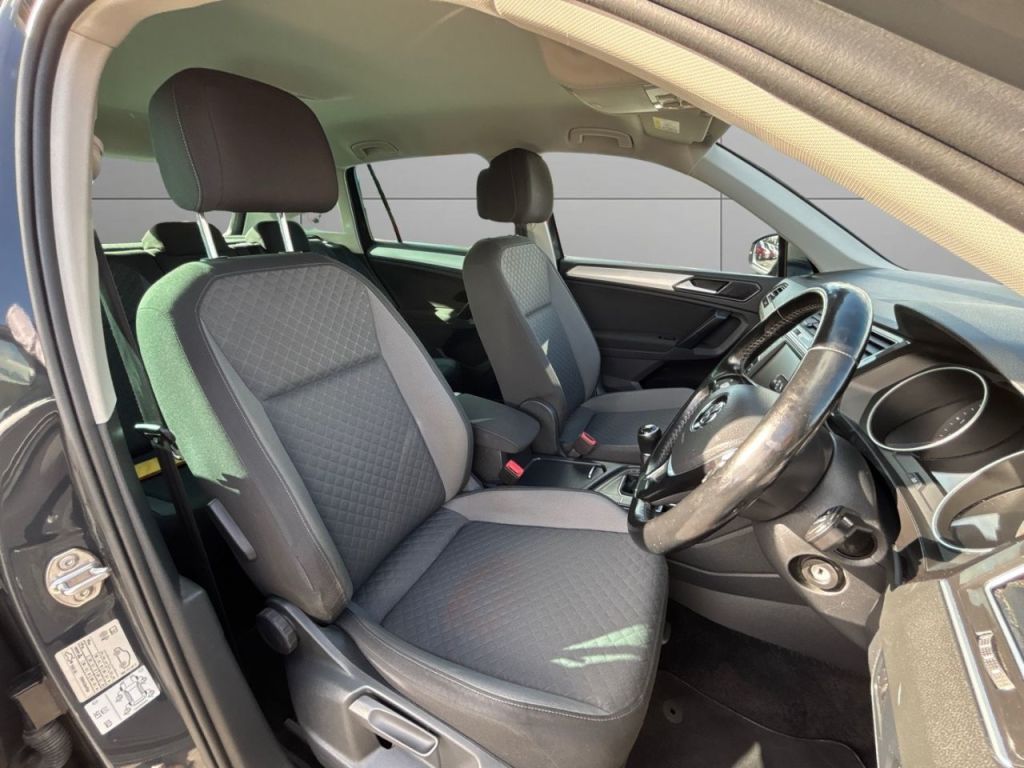 Used Volkswagen Tiguan 2017 for sale - 77836204: Photo 11