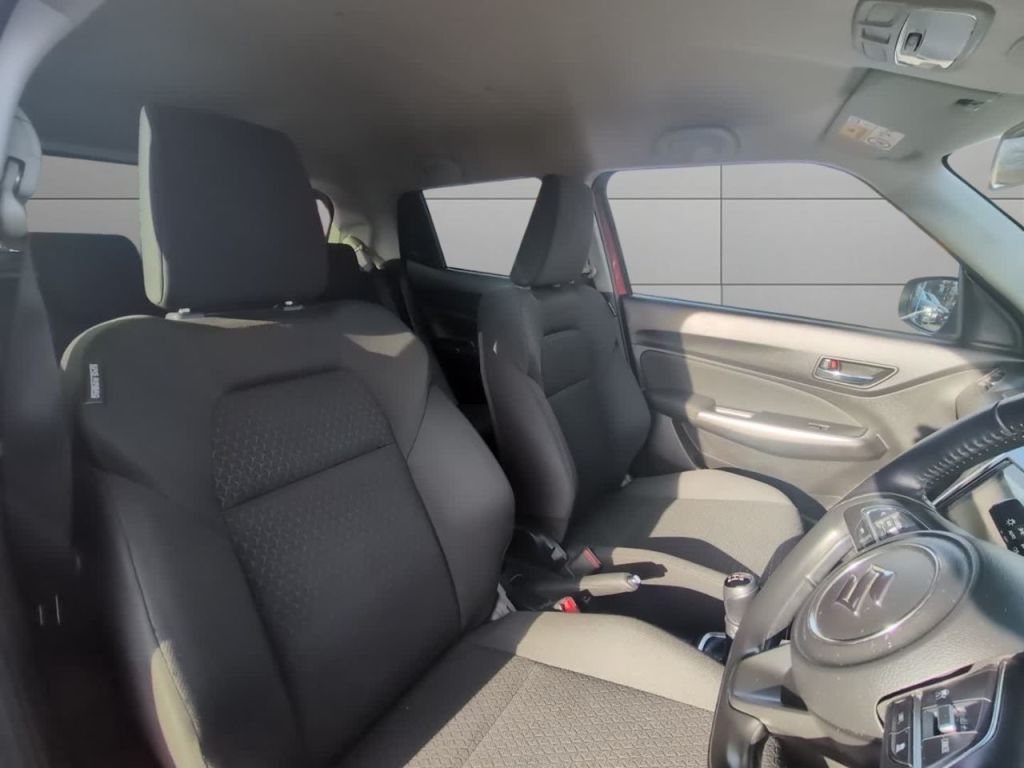 Used Suzuki Swift 2021 for sale - 76611489: Photo 11
