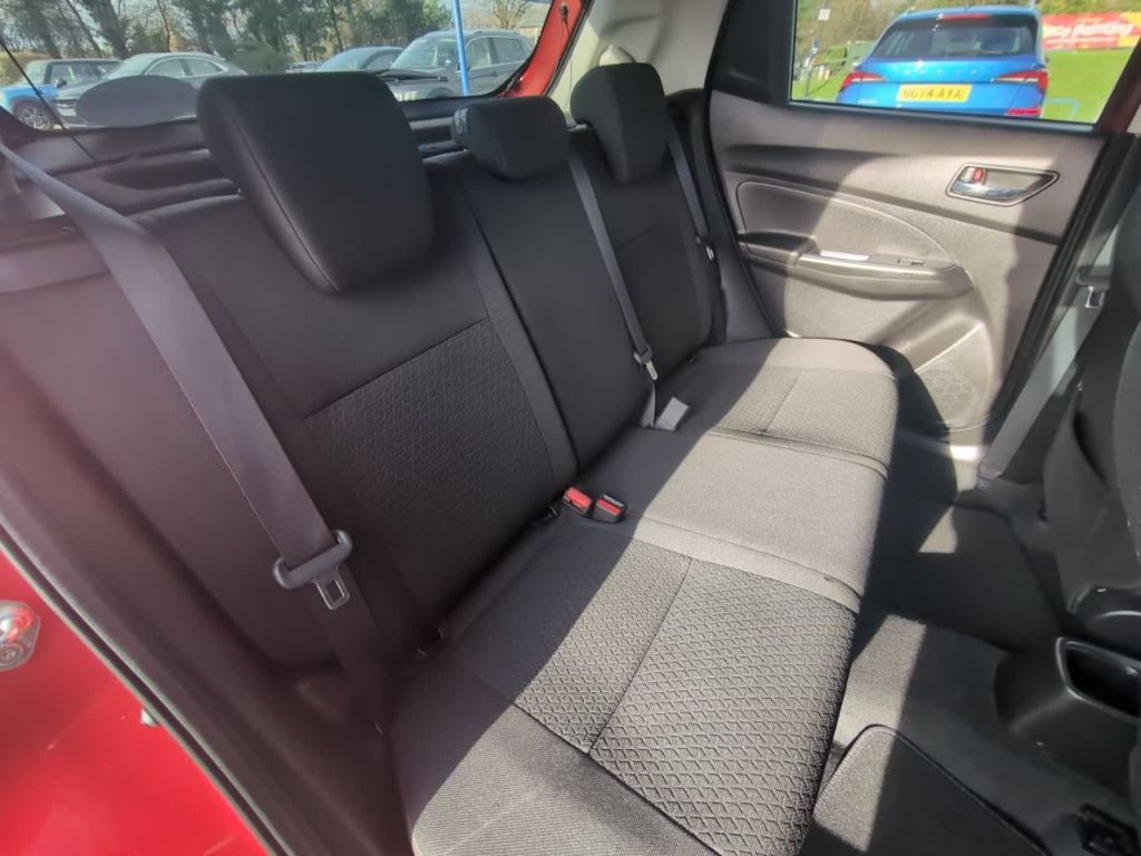 Used Suzuki Swift 2021 for sale - 76611489: Photo 12