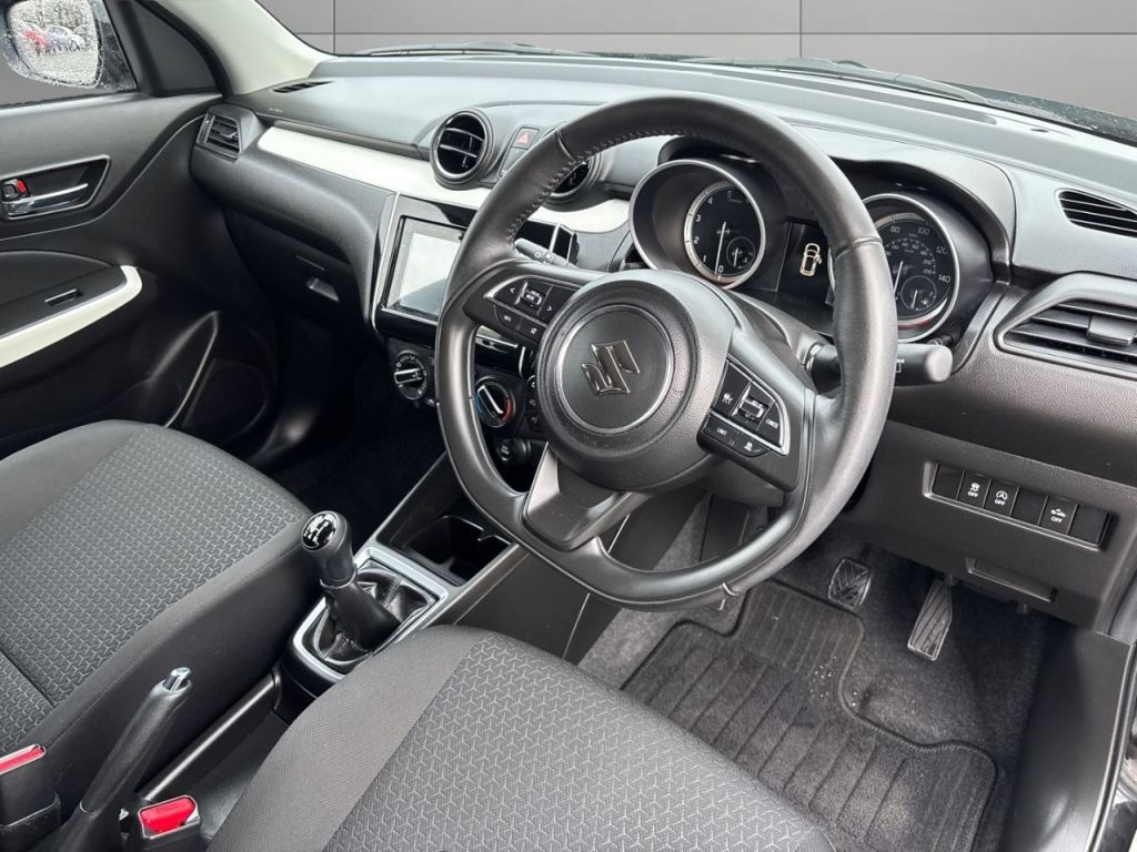 Used Suzuki Swift 2023 for sale - 77557532: Photo 9