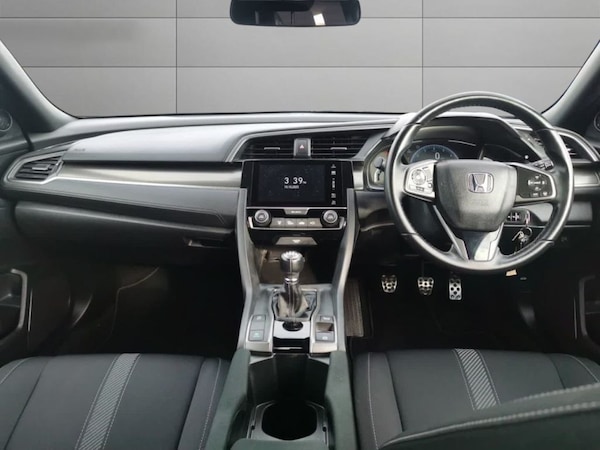 Used Honda Civic 2018 for sale - 76235224: Photo 11
