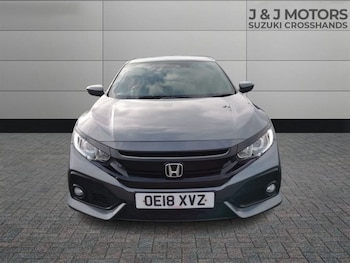 Used Honda Civic 2018 for sale - 76235224: Photo 2