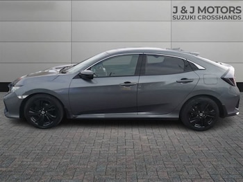 Used Honda Civic 2018 for sale - 76235224: Photo 4