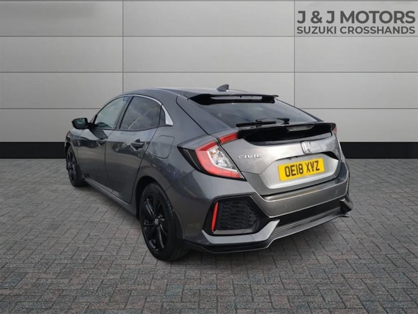Used Honda Civic 2018 for sale - 76235224: Photo 5