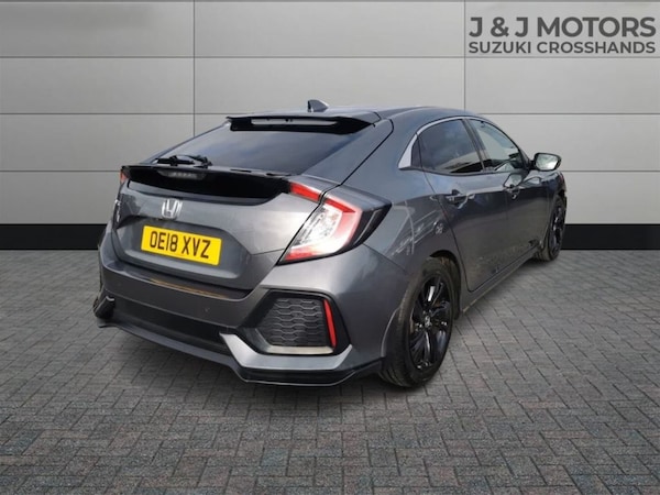 Used Honda Civic 2018 for sale - 76235224: Photo 7