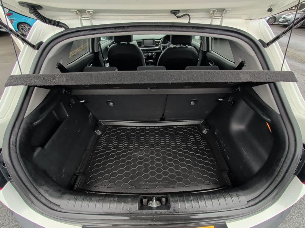 Used Kia Stonic 2019 for sale - 78123895: Photo 13