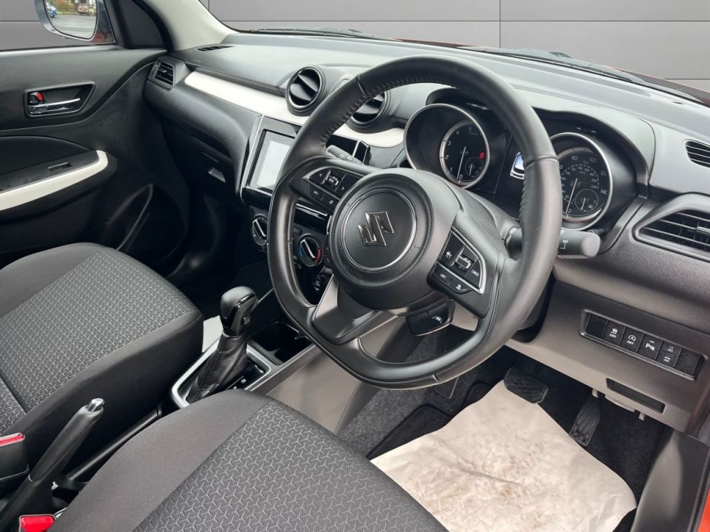 Used Suzuki Swift 2024 for sale - 76863119: Photo 9