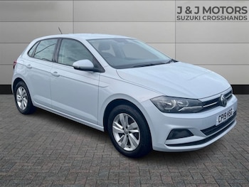 Used Volkswagen Polo 2019 for sale - 76490472: Photo
