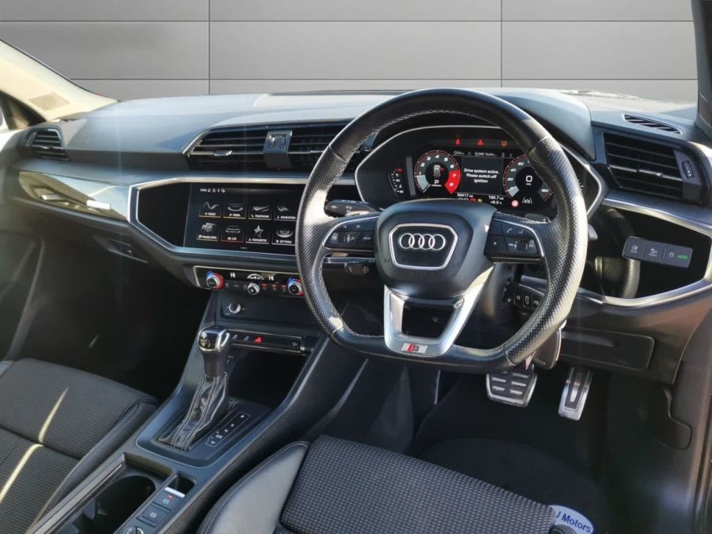 Used Audi Q3 2021 for sale - 76616977: Photo 10