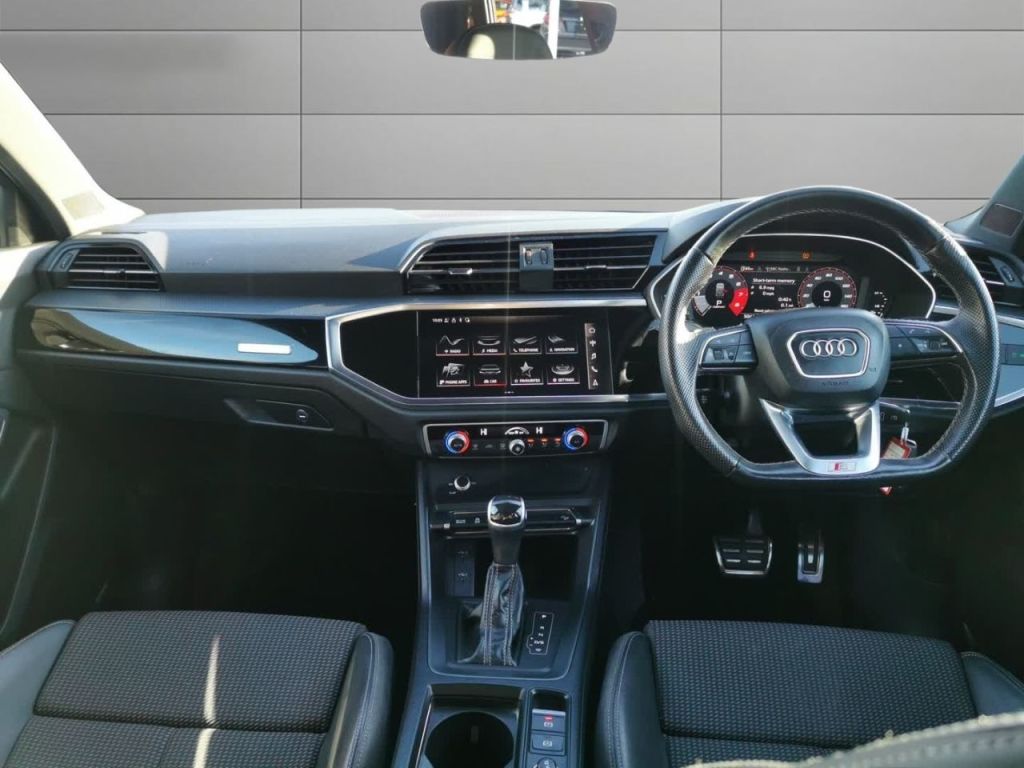 Used Audi Q3 2021 for sale - 76616977: Photo 11