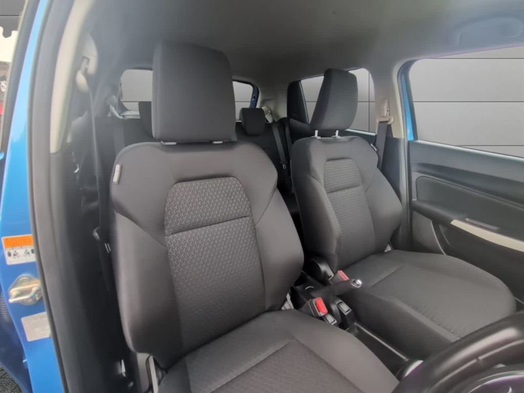 Used Suzuki Swift 2023 for sale - 76904818: Photo 11