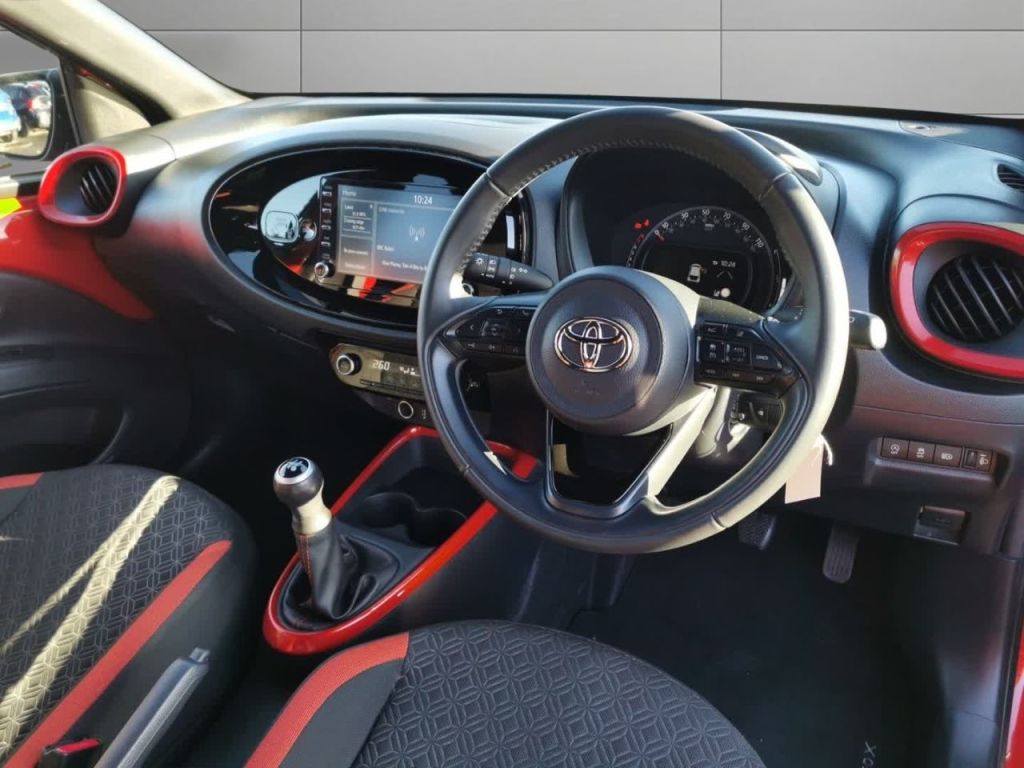 Used Toyota Aygo X 2023 for sale - 76693168: Photo 10