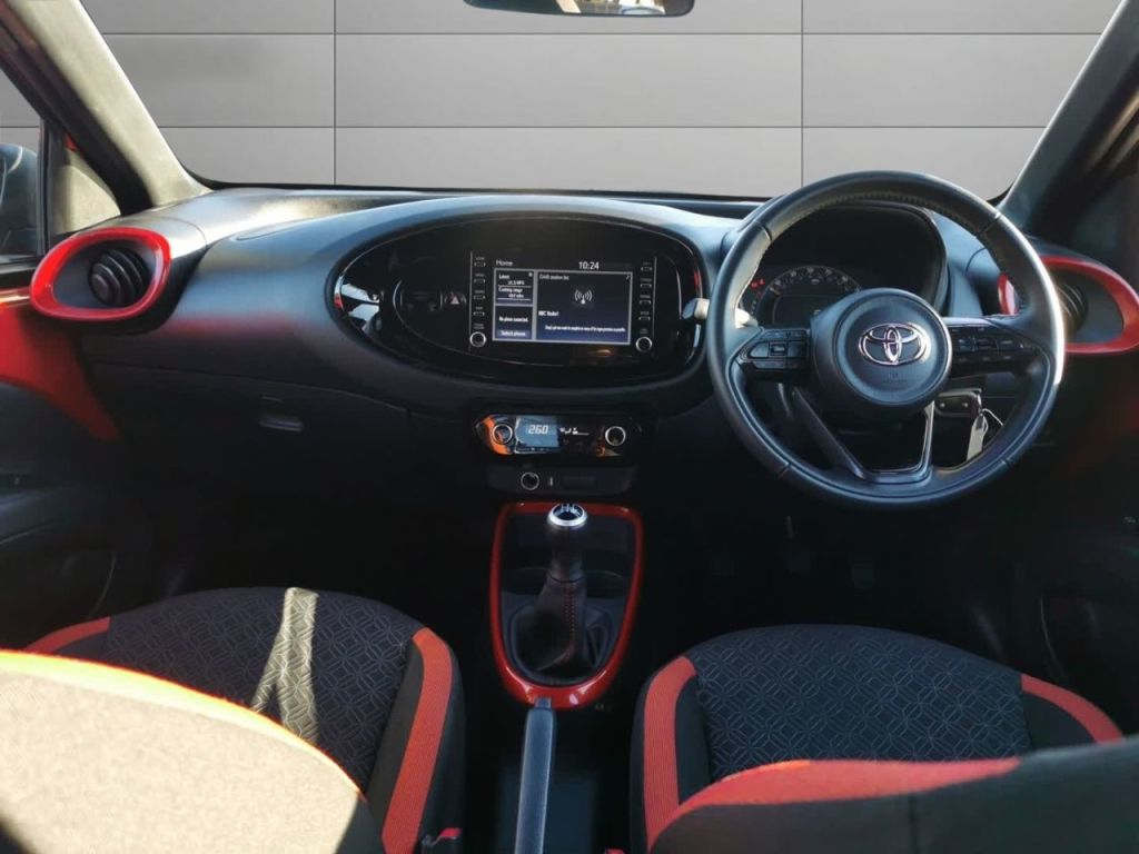 Used Toyota Aygo X 2023 for sale - 76693168: Photo 11