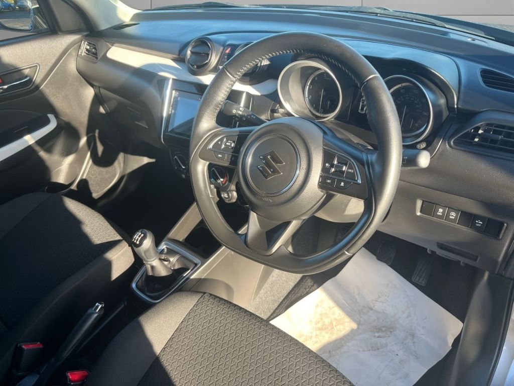 Used Suzuki Swift 2021 for sale - 76631217: Photo 9