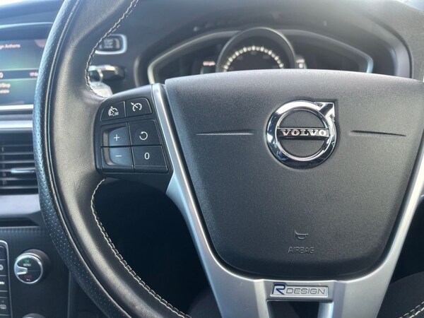 Used Volvo V40 2018 for sale - 74516161: Photo 18