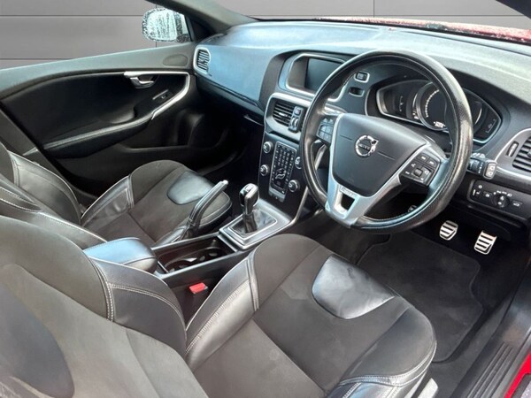 Used Volvo V40 2018 for sale - 74516161: Photo 9