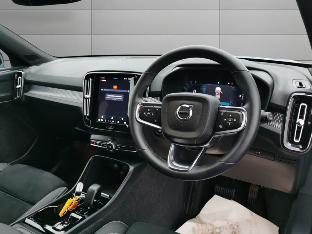 Used Volvo XC40 2024 for sale - 77275593: Photo 10