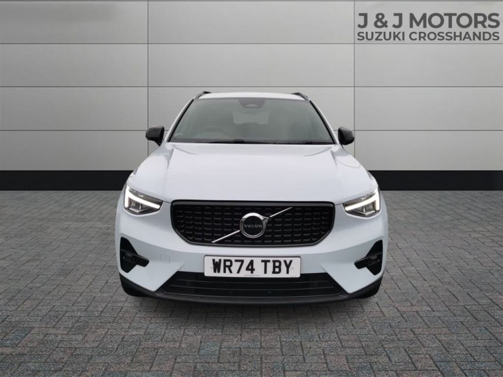 Used Volvo XC40 2024 for sale - 77275593: Photo 2