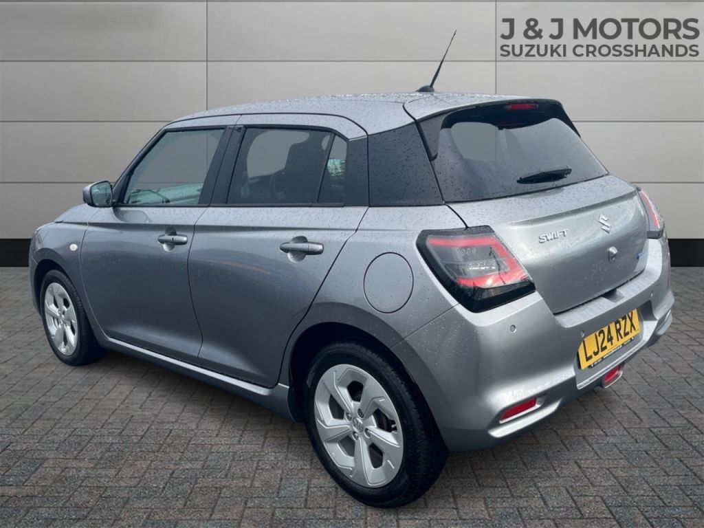 Used Suzuki Swift 2024 for sale - 76355962: Photo 5