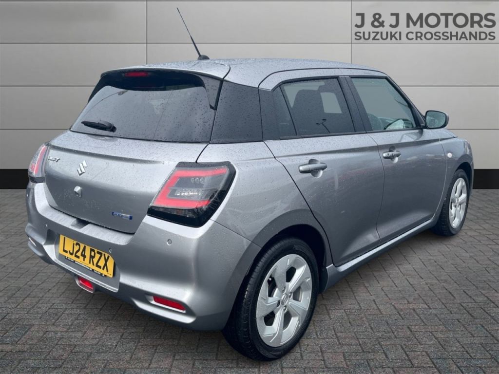 Used Suzuki Swift 2024 for sale - 76355962: Photo 7