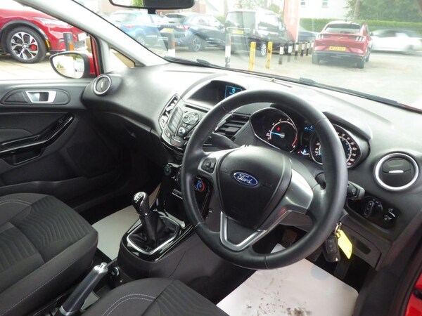 Used Ford Fiesta 2015 for sale - 76162571: Photo 12