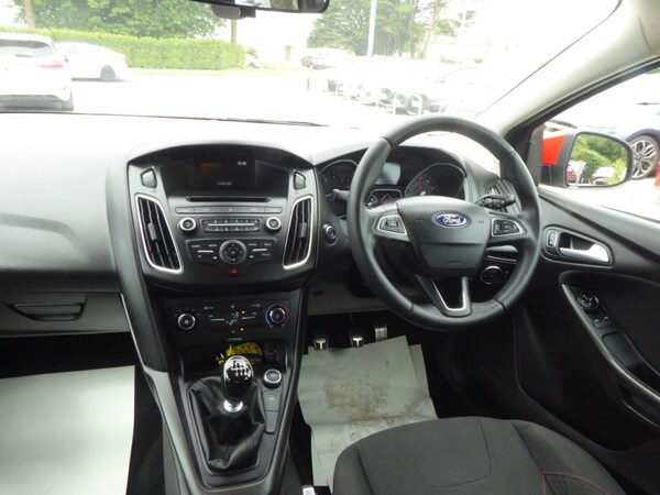 Used Ford Focus 2015 for sale - 75617108: Photo 11