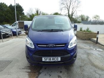 Used Ford Tourneo Custom 2018 for sale - 75617121: Photo