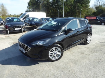 2022 - 1.0 Ecoboost Titanium Navigation 100 PS 1 Owner From New 5-Door