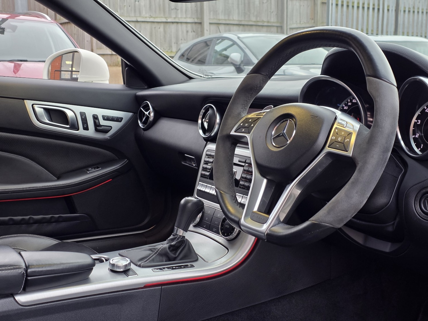 Used Mercedes-Benz SLK 2013 for sale - 77051602: Photo 15