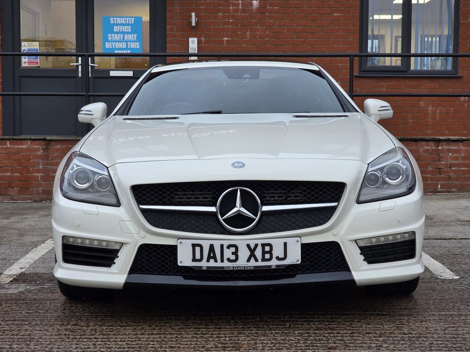 Used Mercedes-Benz SLK 2013 for sale - 77051602: Photo 9