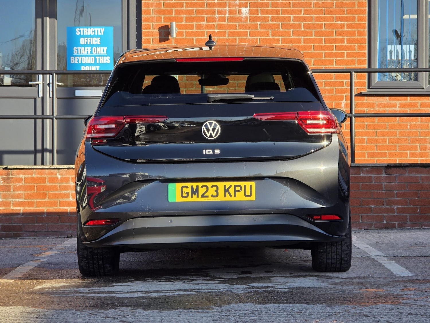 Used Volkswagen ID.3 2023 for sale - 76656337: Photo 10