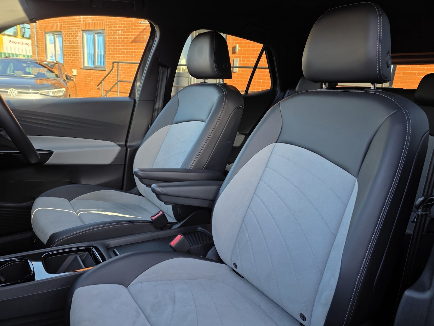 Used Volkswagen ID.3 2023 for sale - 76656337: Photo 25