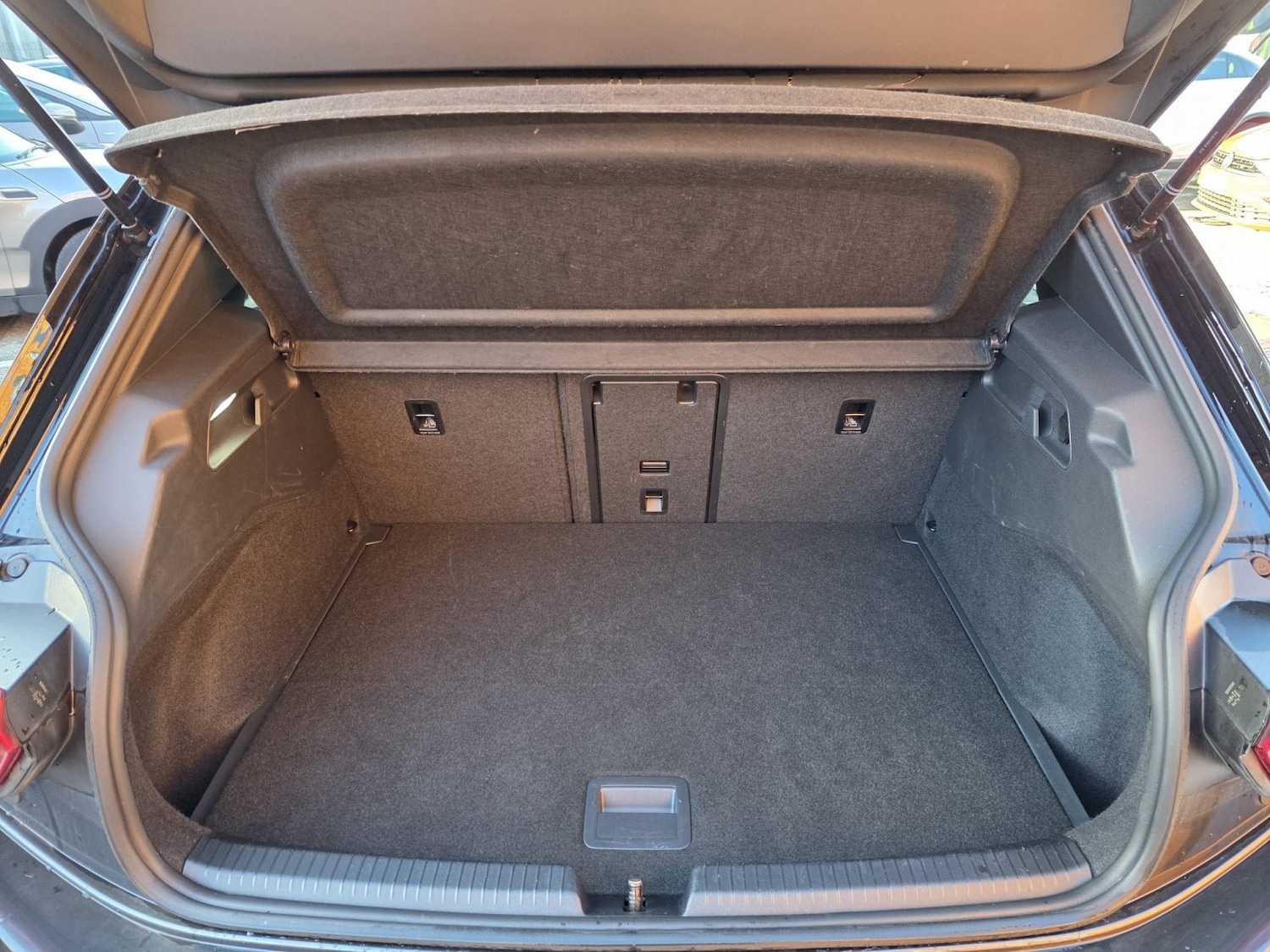 Used Volkswagen ID.3 2023 for sale - 76656337: Photo 33