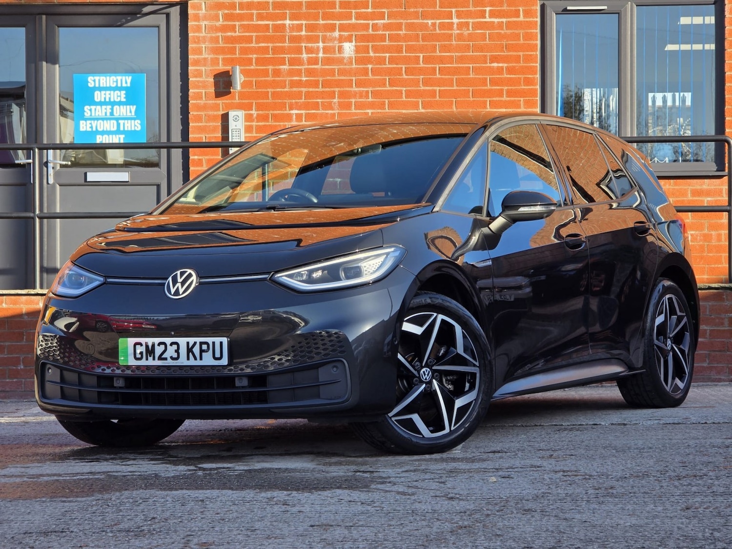 Used Volkswagen ID.3 2023 for sale - 76656337: Photo 5