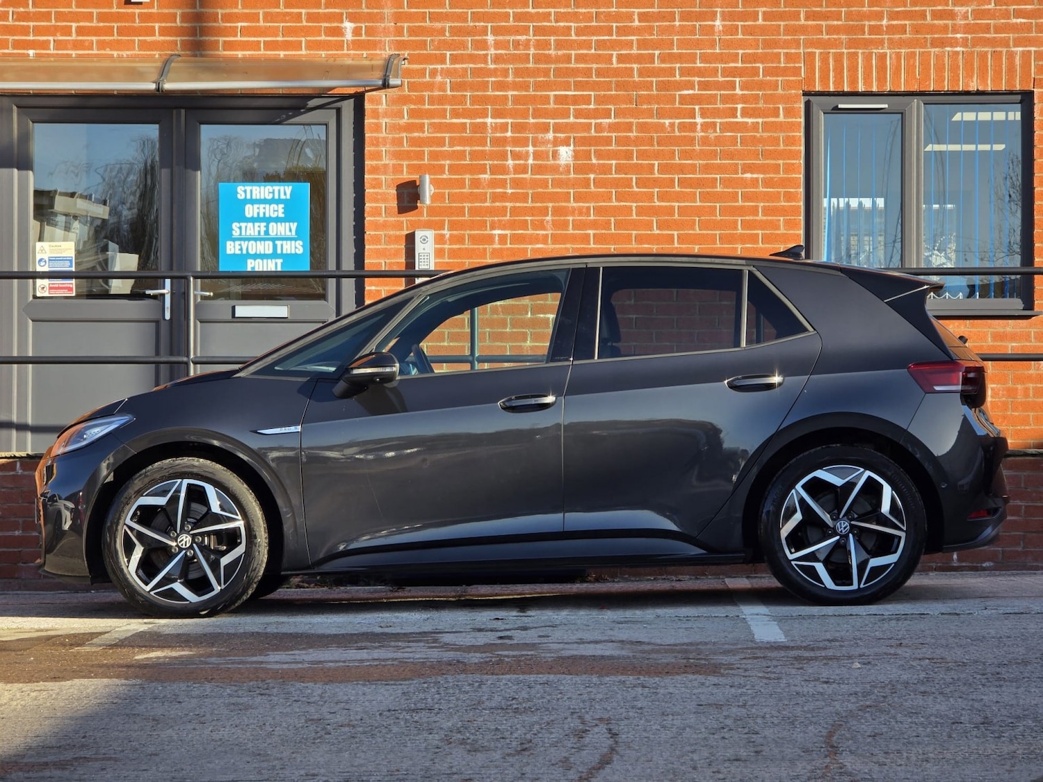 Used Volkswagen ID.3 2023 for sale - 76656337: Photo 7