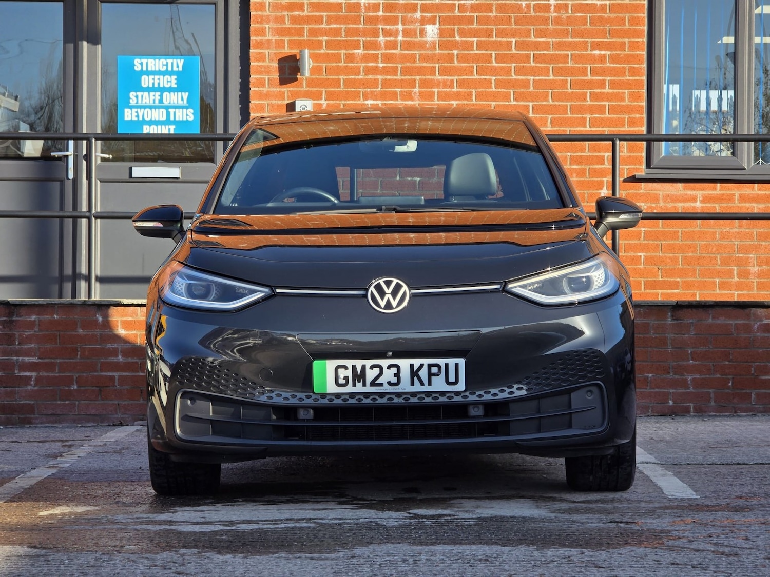 Used Volkswagen ID.3 2023 for sale - 76656337: Photo 8