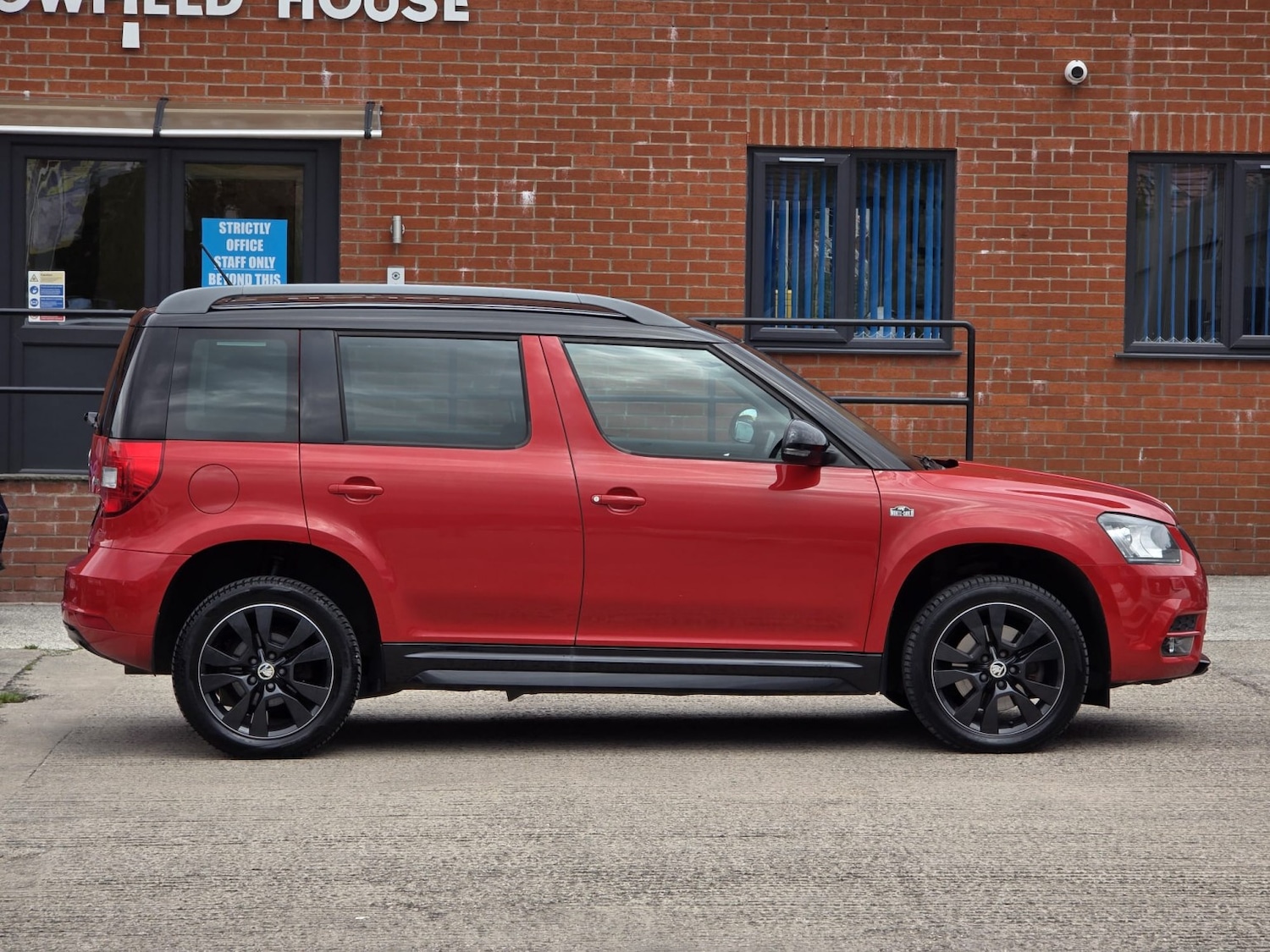 Used Skoda Yeti 2015 for sale - 76877626: Photo 9