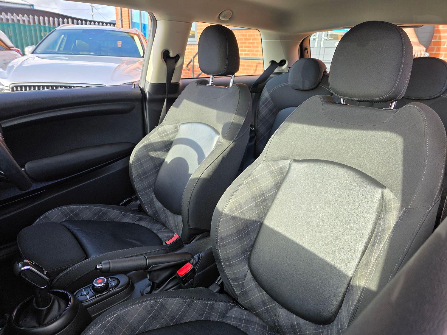 Used MINI Hatch 2018 for sale - 76656368: Photo 19