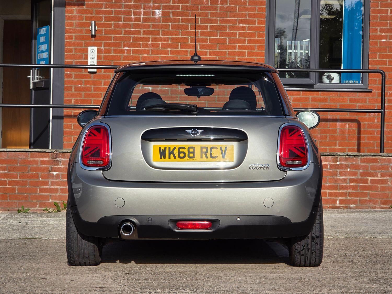 Used MINI Hatch 2018 for sale - 76656368: Photo 9