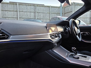 Used BMW 3 Series 2021 for sale - 76911138: Photo