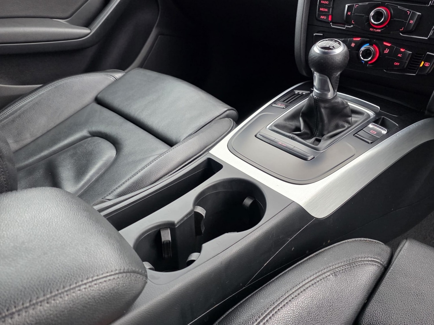 Used Audi A5 2011 for sale - 76656350: Photo 18