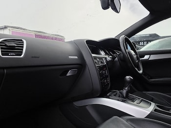 Used Audi A5 2011 for sale - 76656350: Photo