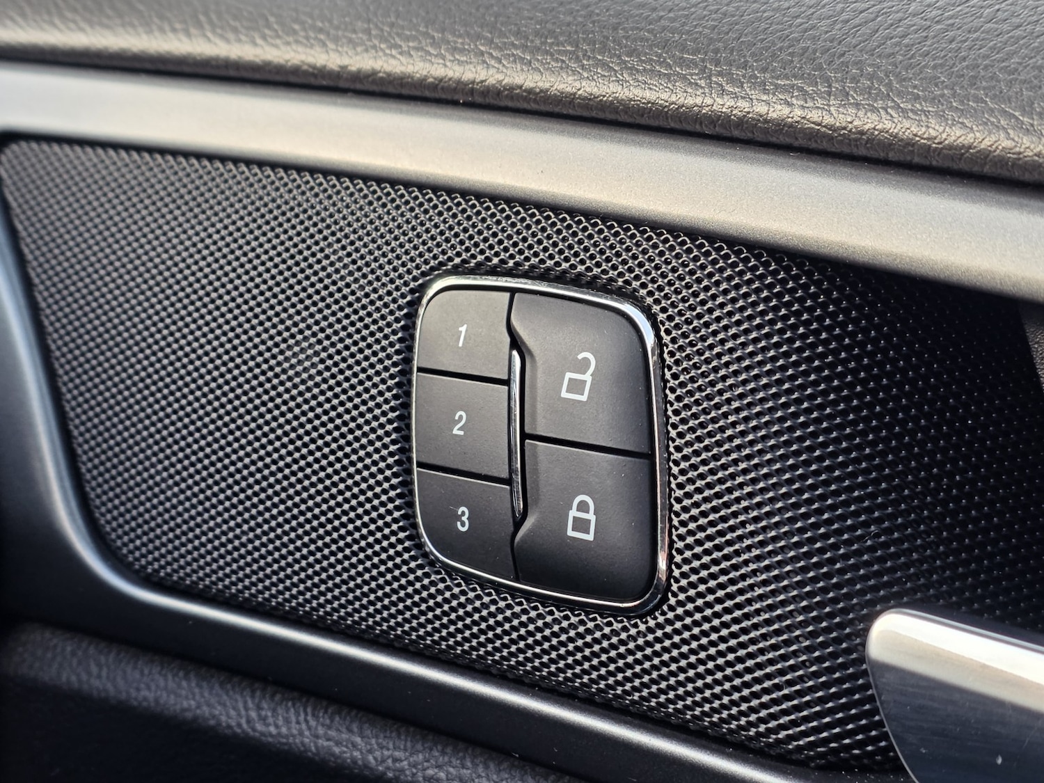 Used Ford Mondeo 2016 for sale - 76968598: Photo 26